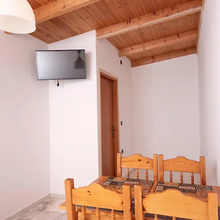 Elena Apartmán
